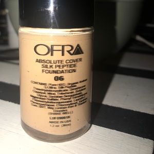 06 shade liquid foundation 💋
